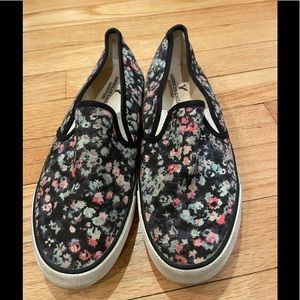 American Eagle sneakers